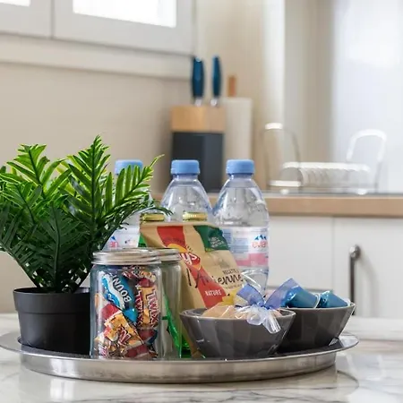 B2#two Bedrooms#champs Elysees#arc De Triomphe#ac *