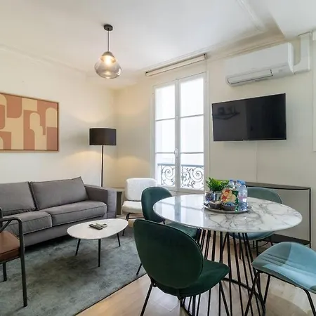 B2#two Bedrooms#champs Elysees#arc De Triomphe#ac דירה